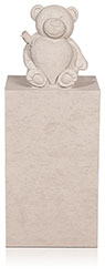 Kindergrabstein eckige Stele Atlantic Beige mit Ornament 9990*³ Bär mit Herz