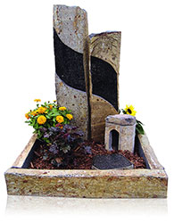 Grabanlage 4526 Basalt mit Grabdenkmal 10081